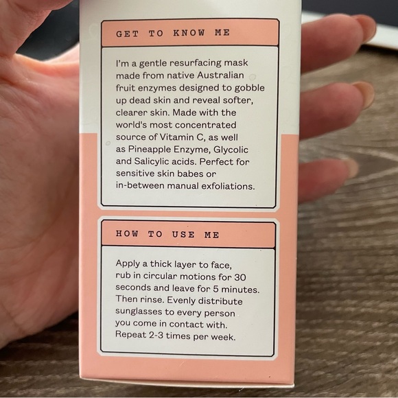 New Frank Body BRIGHTENING VITAMIN C MASK - Picture 3 of 3